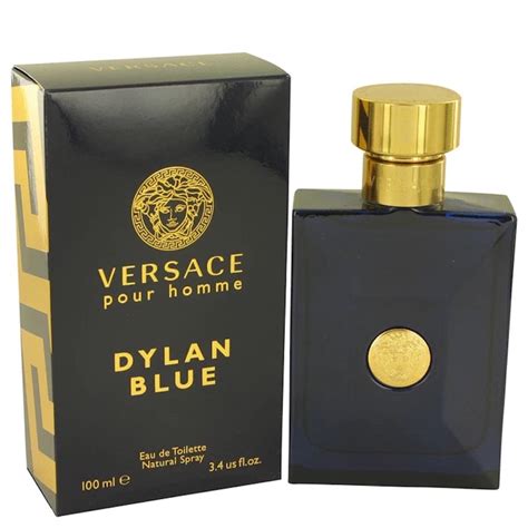 versace dylan blue smell.